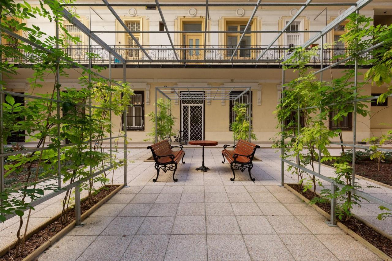 H29 Vivien Apartman Budapeste Exterior foto